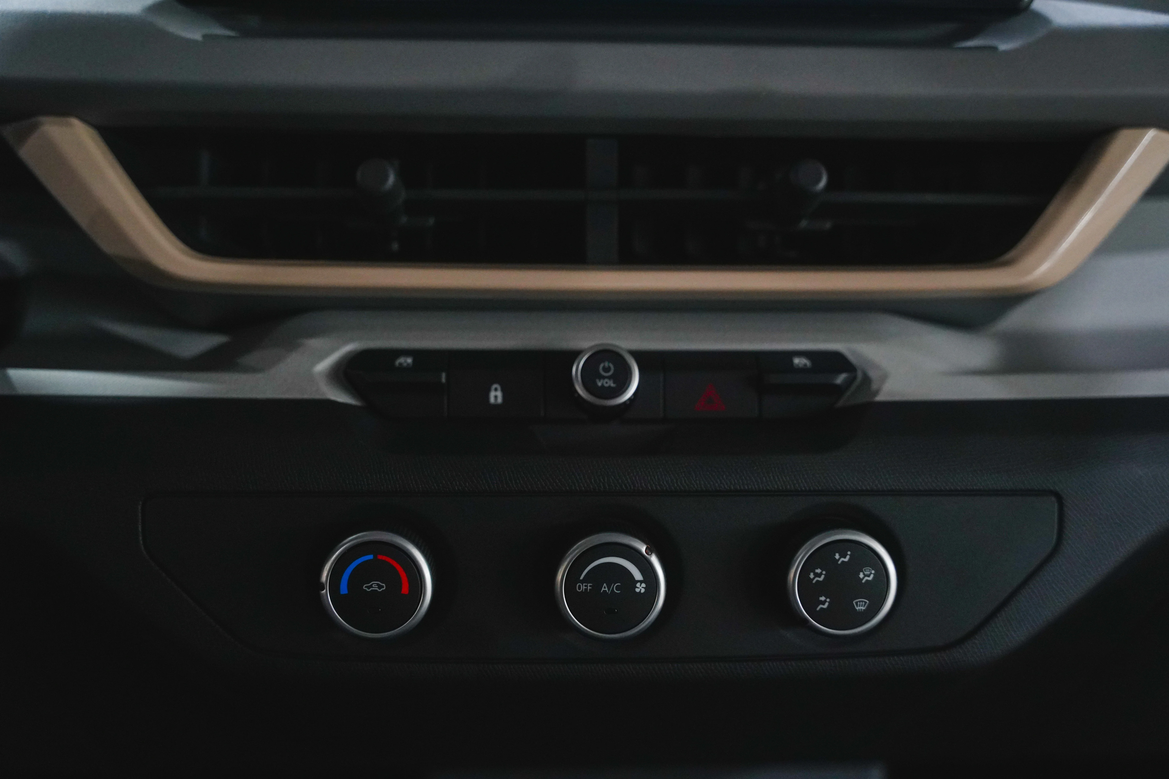 VF3 interior