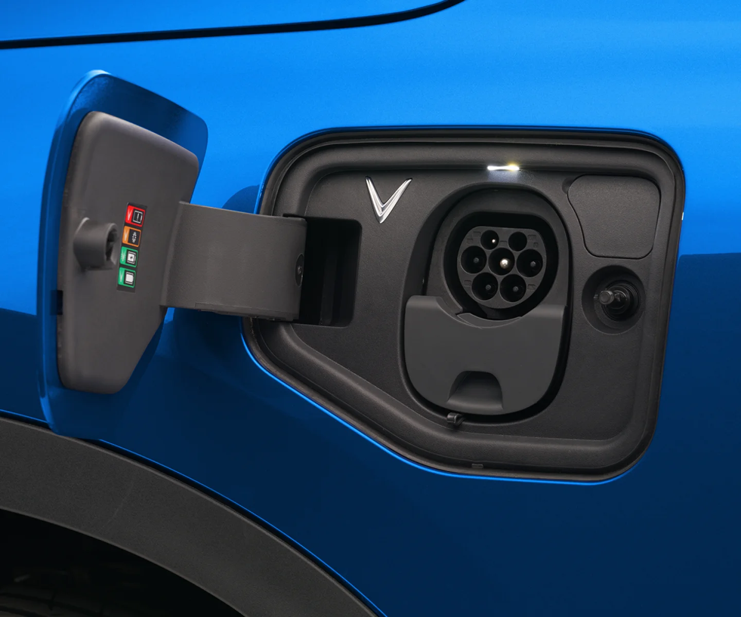 Standar CCS2 di Indonesia: Kenapa Pilihan Port Charging Sangat Penting Sebelum Beli EV!